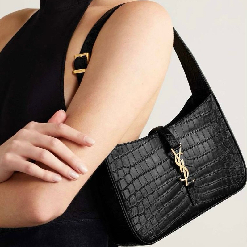 Original Saint Laurent YSL Le 5 A 7 in Leather