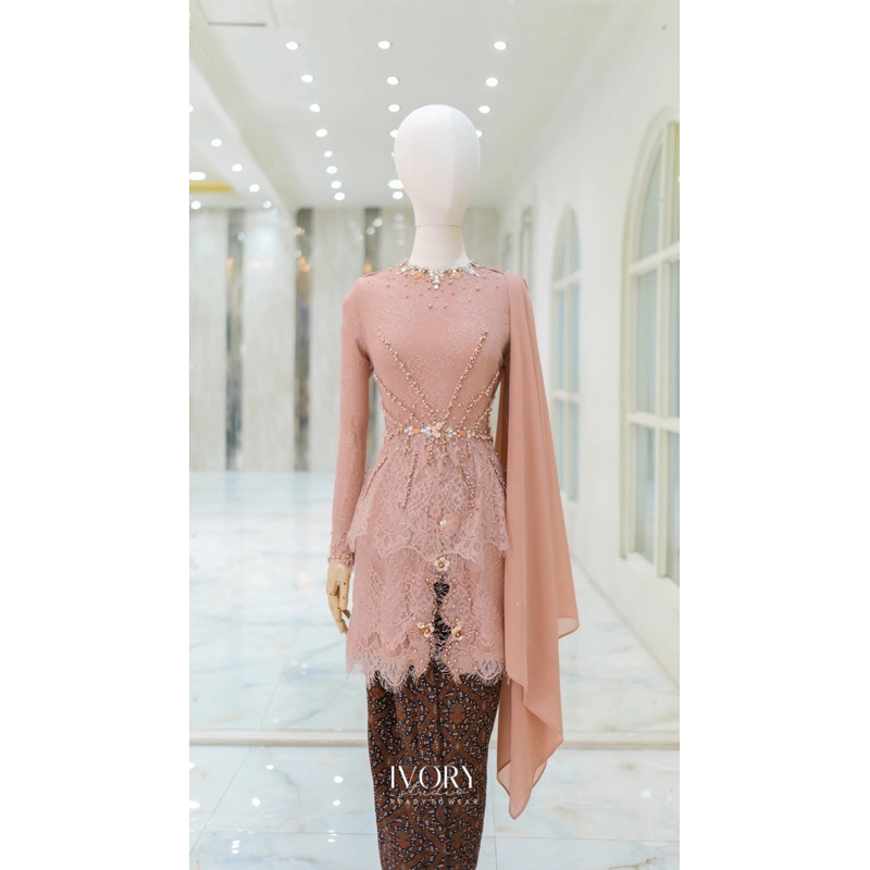 preloved kebaya ivory studio.