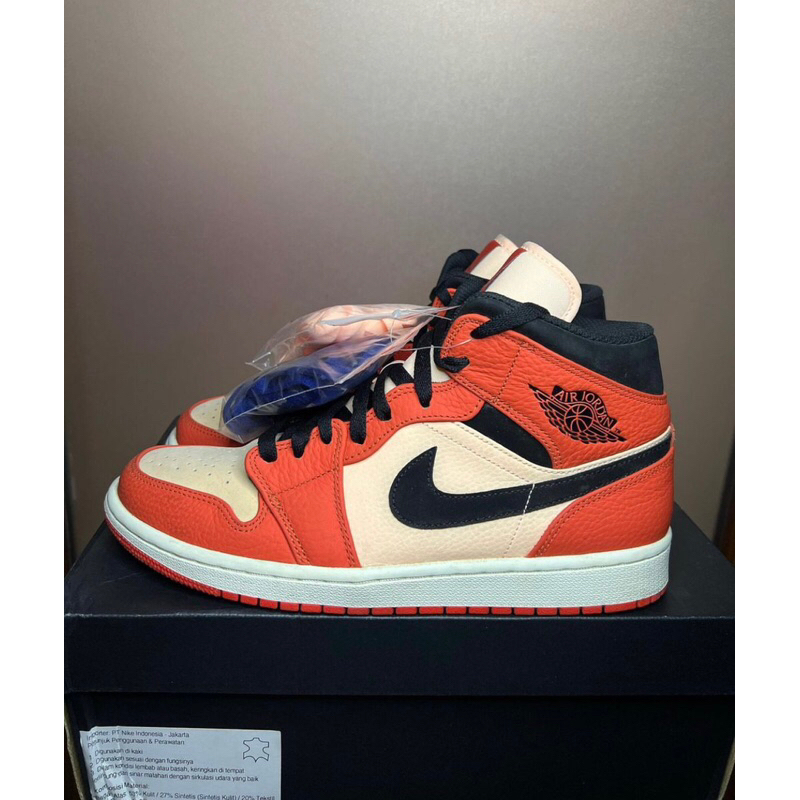 AIR JORDAN 1 MID SE Starfish