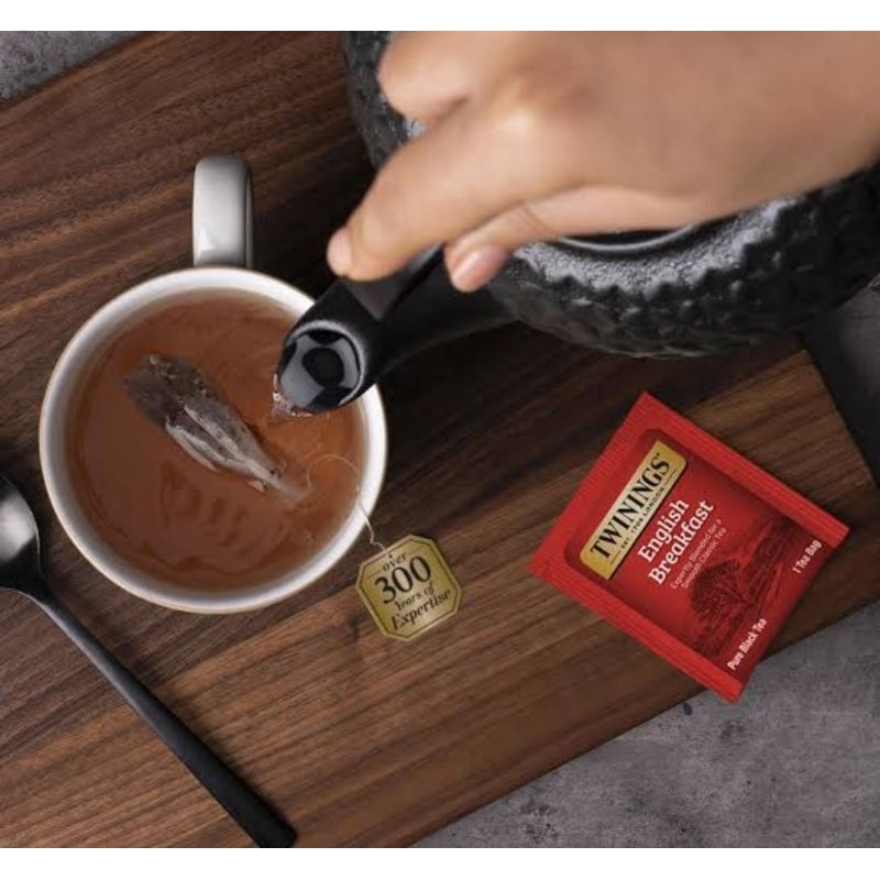 

Twinings English Breakfast Tea Per sachet Satuan