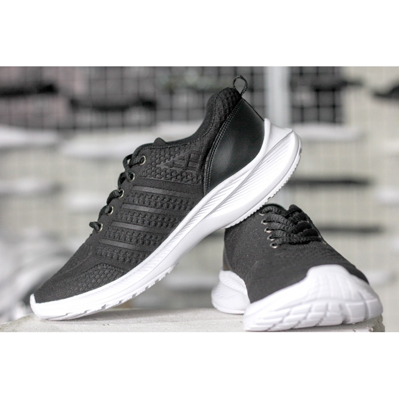 sepatu pria sepatu sneakers pria sepatu sneakers wanita sepatu jogging sepatu sekolah SMP SMA