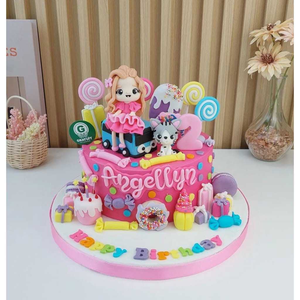 

CAKE TEMA ICE CREAM + FIGUR / UK 20CM