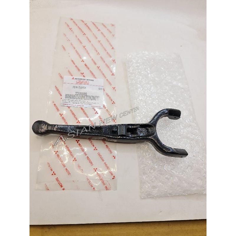 FORK CLUTCH GARPU KOPLING SENDOK KOPLING TRITON NEW KL3T ORIGINAL