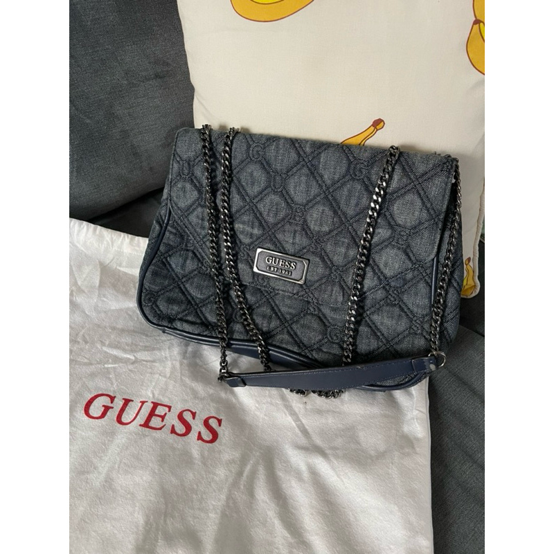 Preloved Tas Guess Jeans Slempang