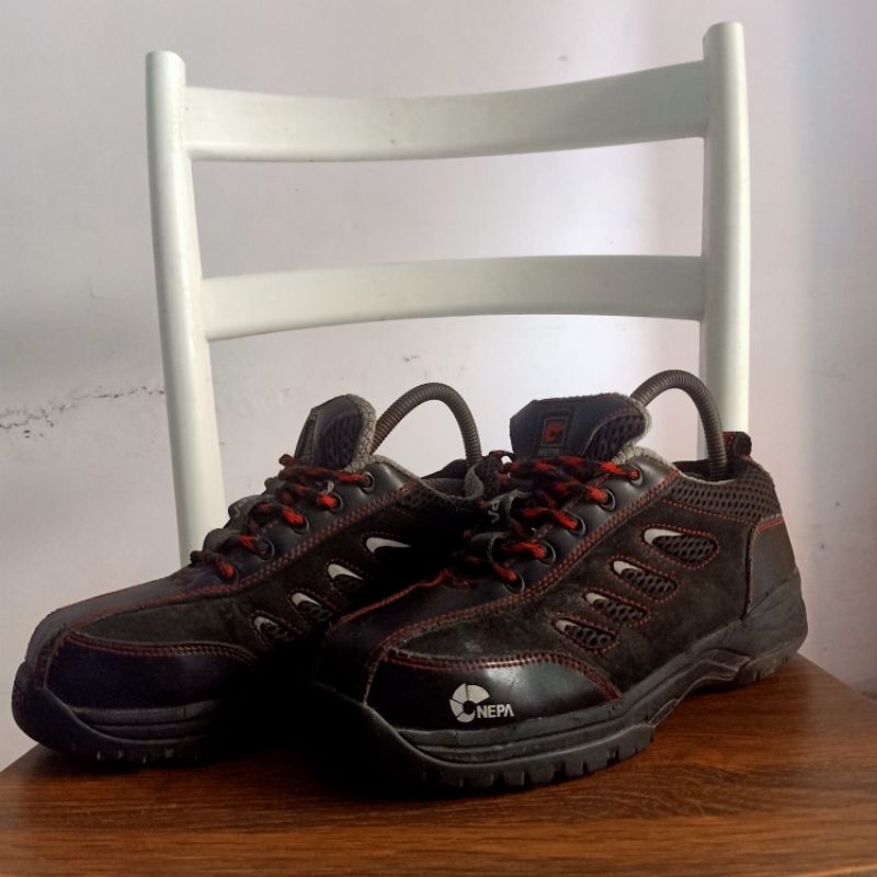 Sepatu Outdoor Nepa safety