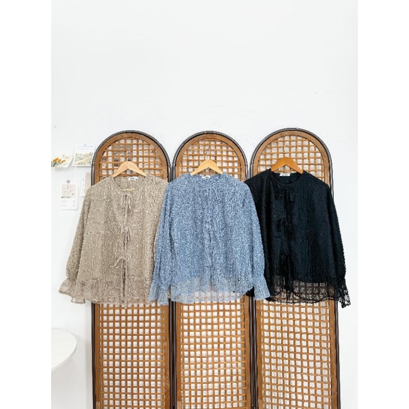 LOCANA LABEL MAPLE BLOUSE