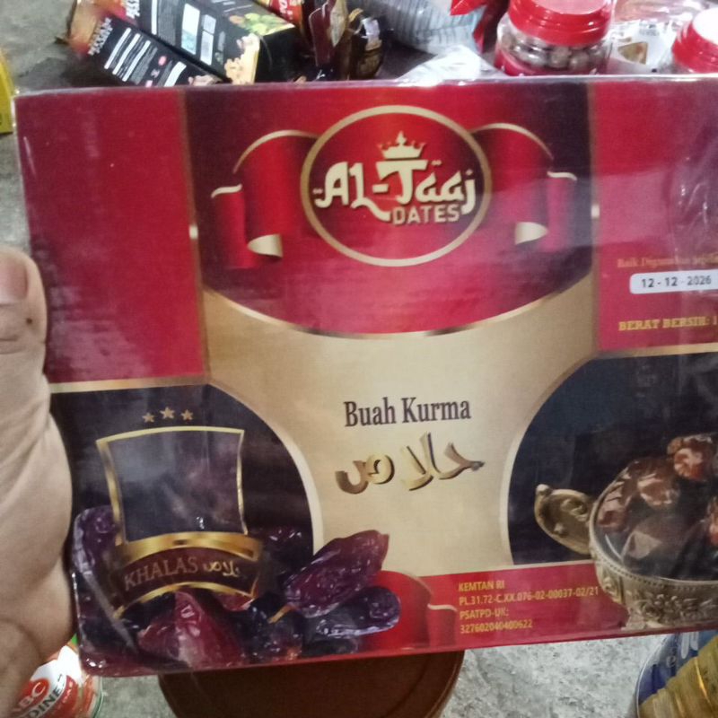 

Buah Kurma 1kg (AL-taaj)