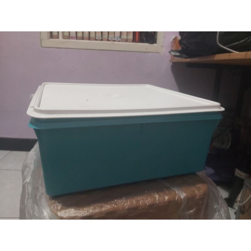 Square Keeper 10L Tupperware