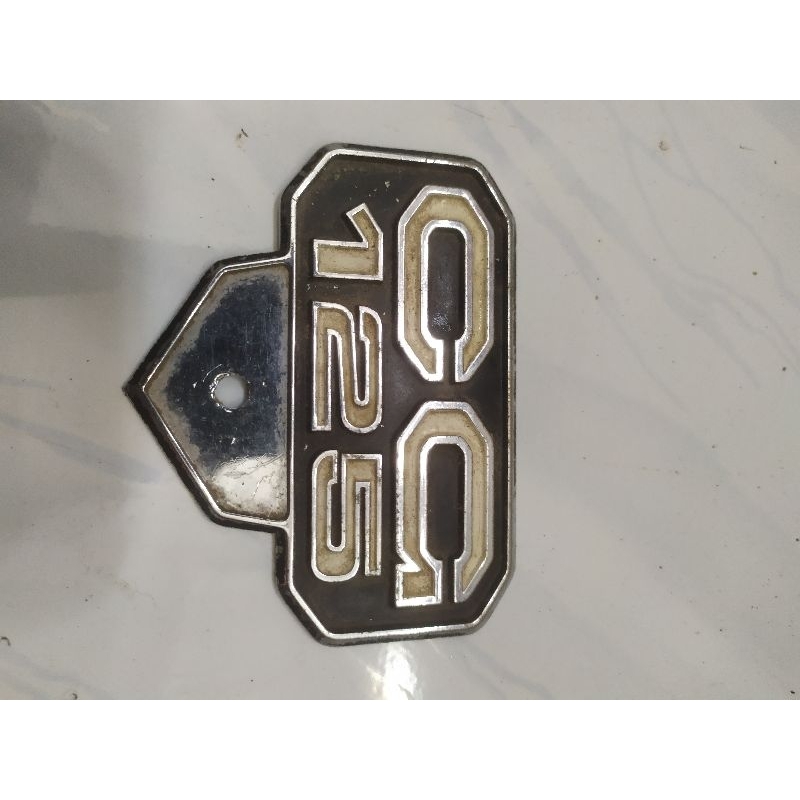 logo emblem Honda cg125
