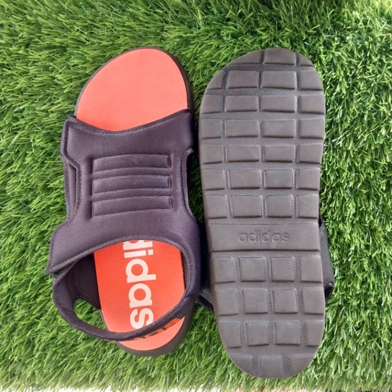 Sendal Adidas
