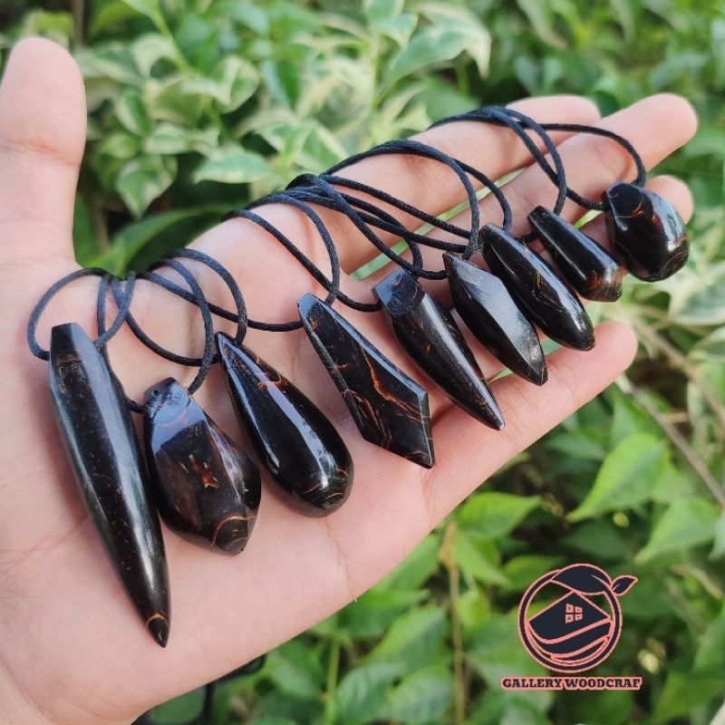 Kalung Unik Liontin bahan akar bahar asli original pria/wanita