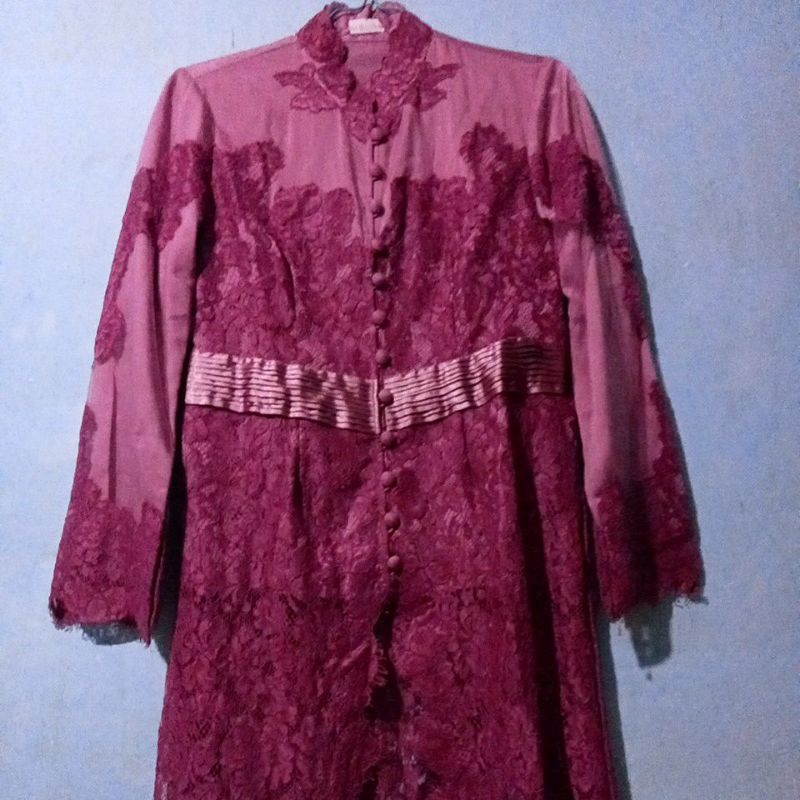 Kebaya Brokat Panjang Preloved