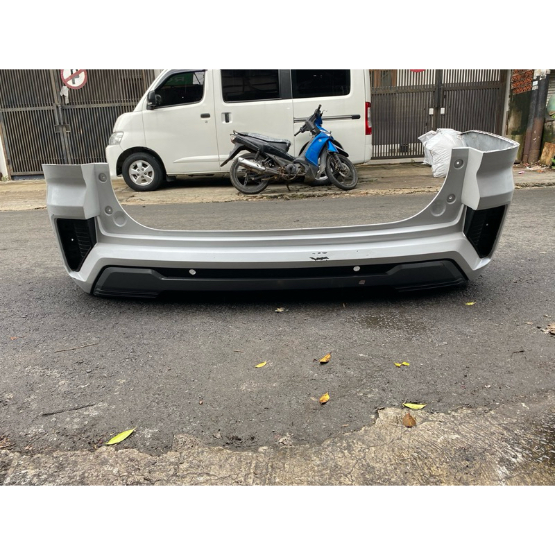bemper belakang xpander orygianal