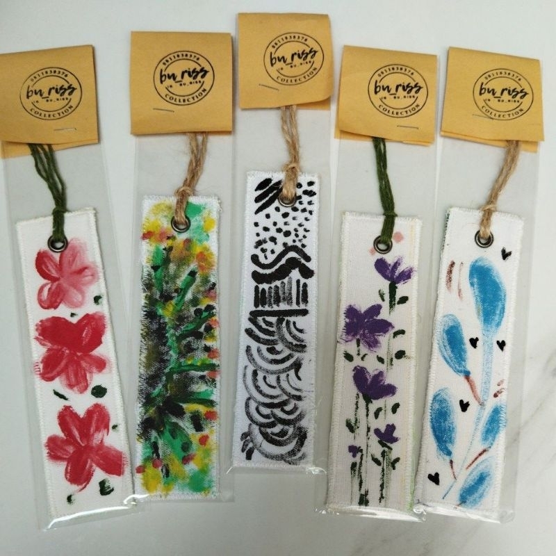 

Pembatas buku lukis #pembatasbuku