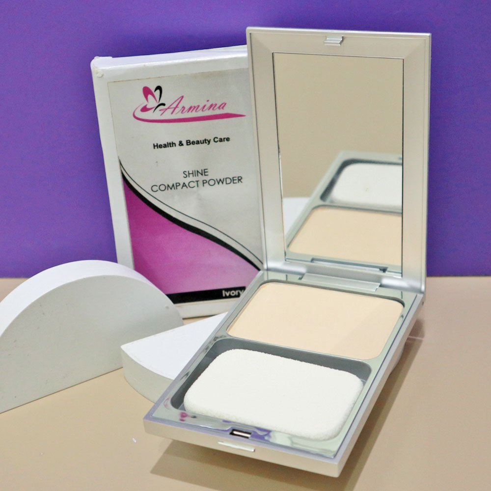 Bedak padat glowing awet tahan lama