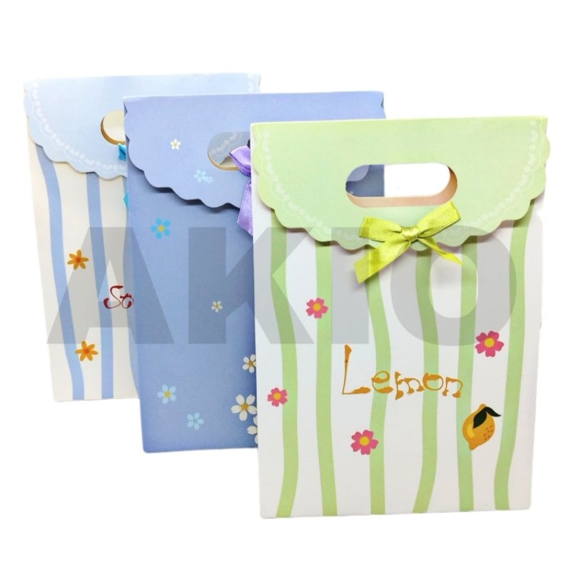 

Paper Bag Kertas Tas Kado KARAKTER LUCU MEDIUM Goodie Bag Hadiah Ultah 7 Ulang Tahun Wisuda
