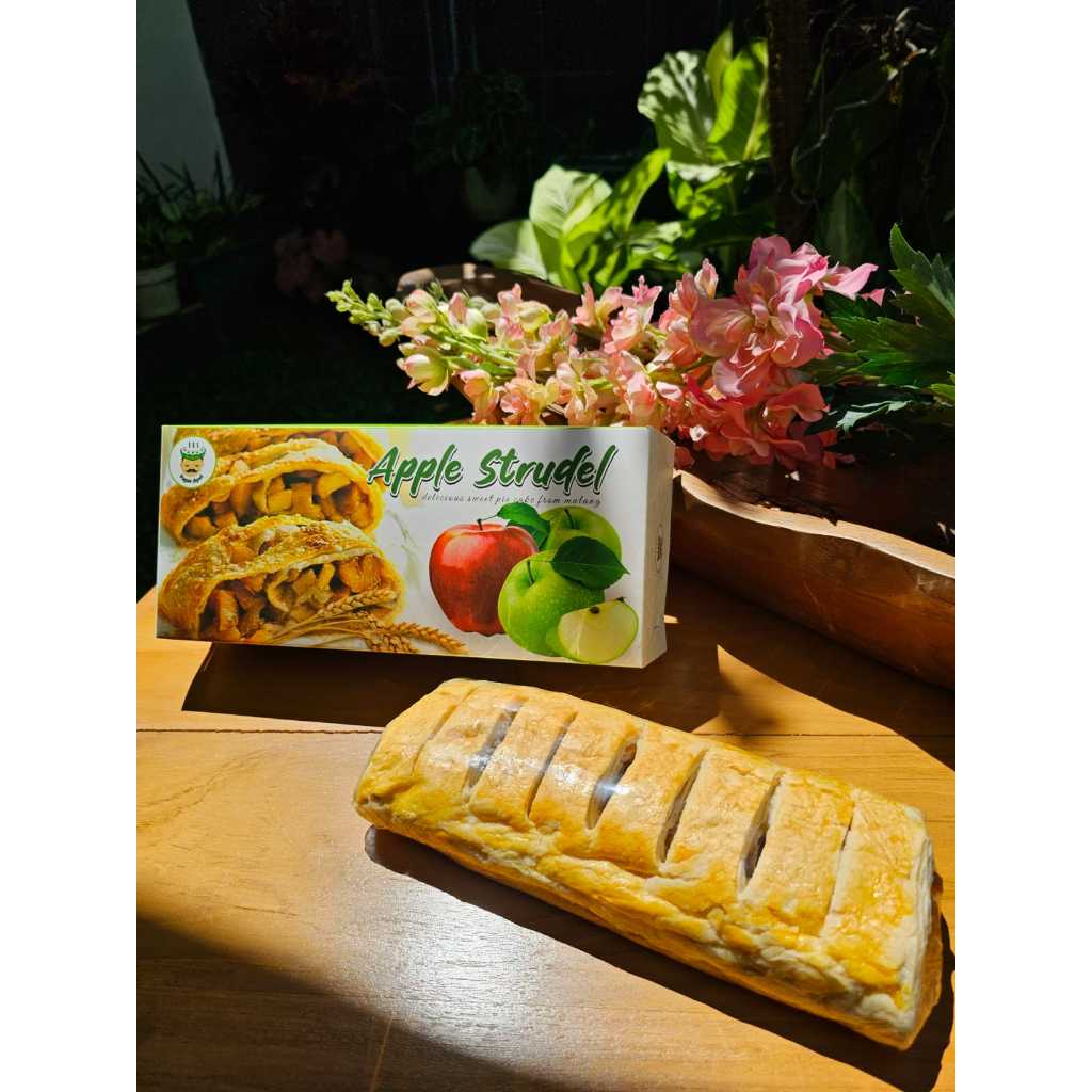 

Rayapelpie Apple Strudle Khas Malang