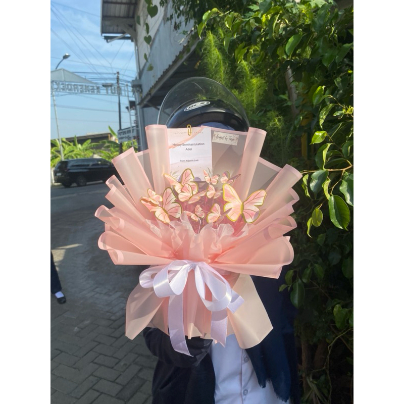Buket Kupu Kupu Lampu
