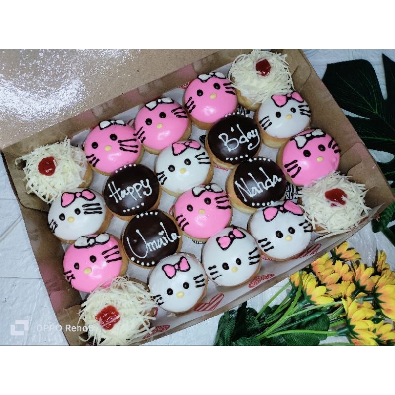 Donat mini/Donat Hello Kitty/donat karakter/donat ultah