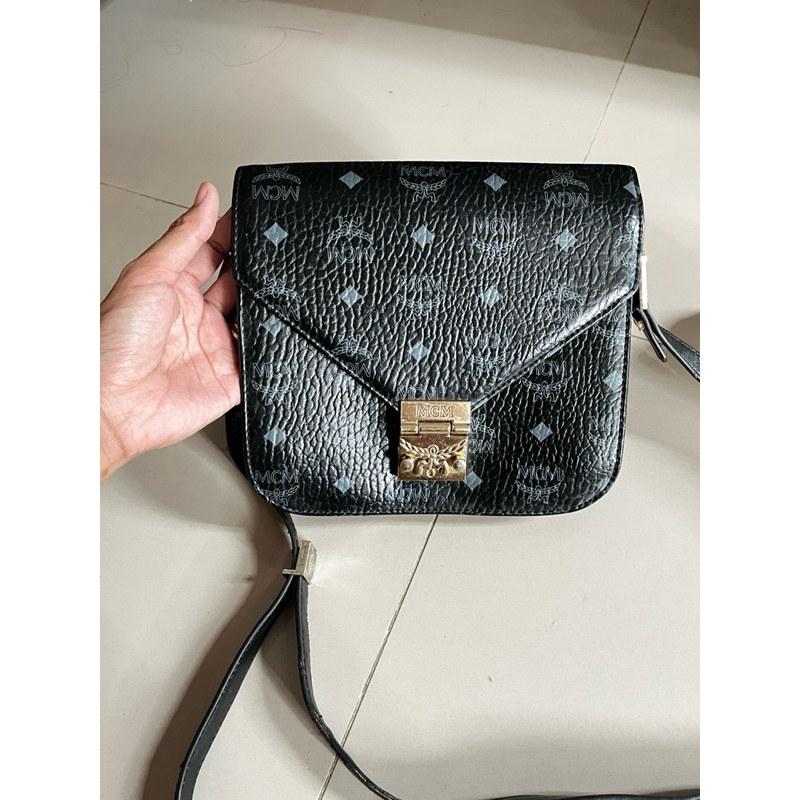 tas slempang wanita mcm/tas mcm hitam cantik/tas mcm kulit asli/tas mcm murah/selempangwanita mcm/sl