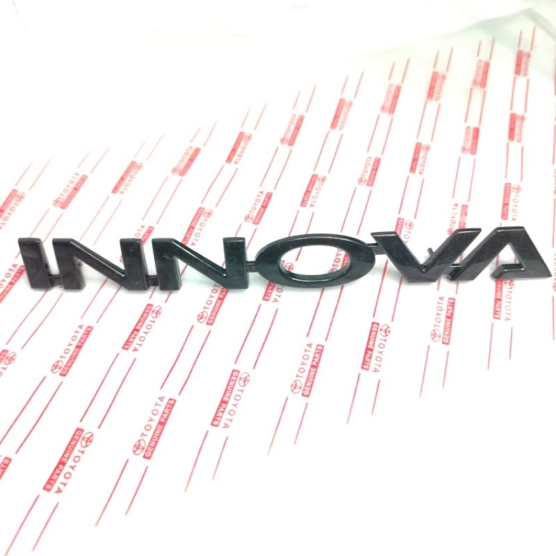 Emblem INNOVA Emblem tulisan Toyota INNOVA original