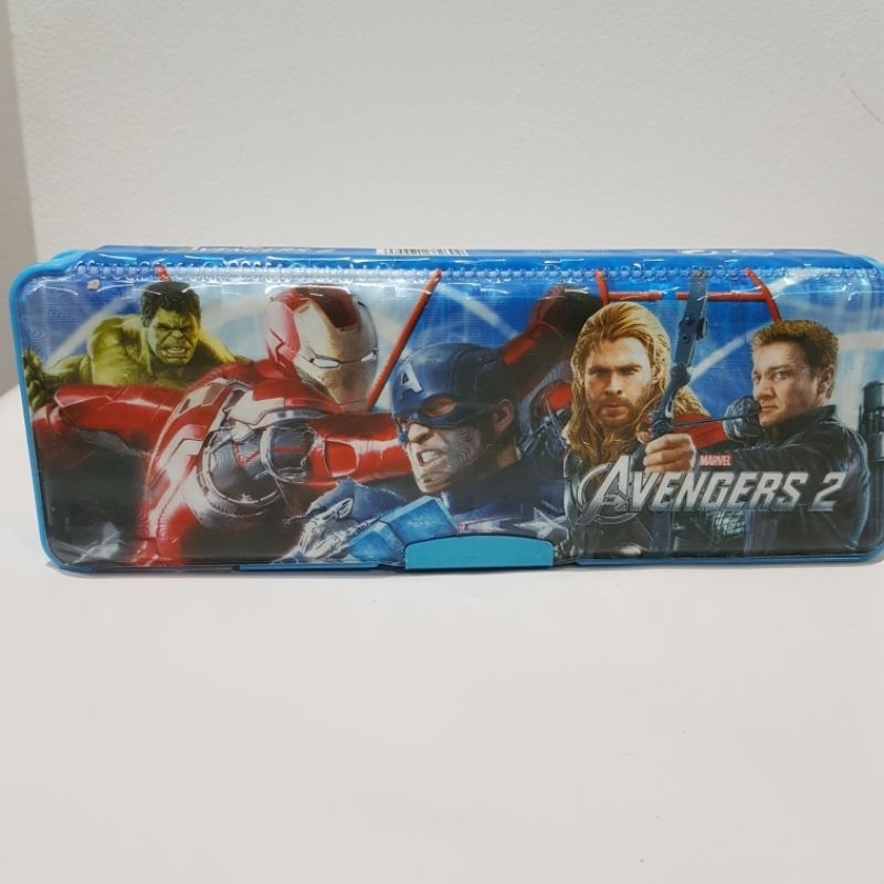 

Tempat Pensil Magnet 3D Avengers AC-269