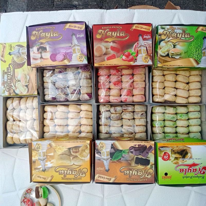 

BAKPIA PATHOK NAYLA ISI 20 ASLI JOGJA TERMURAH!!!