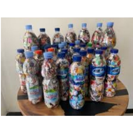 Ecobrick botol Aqua 600 ml