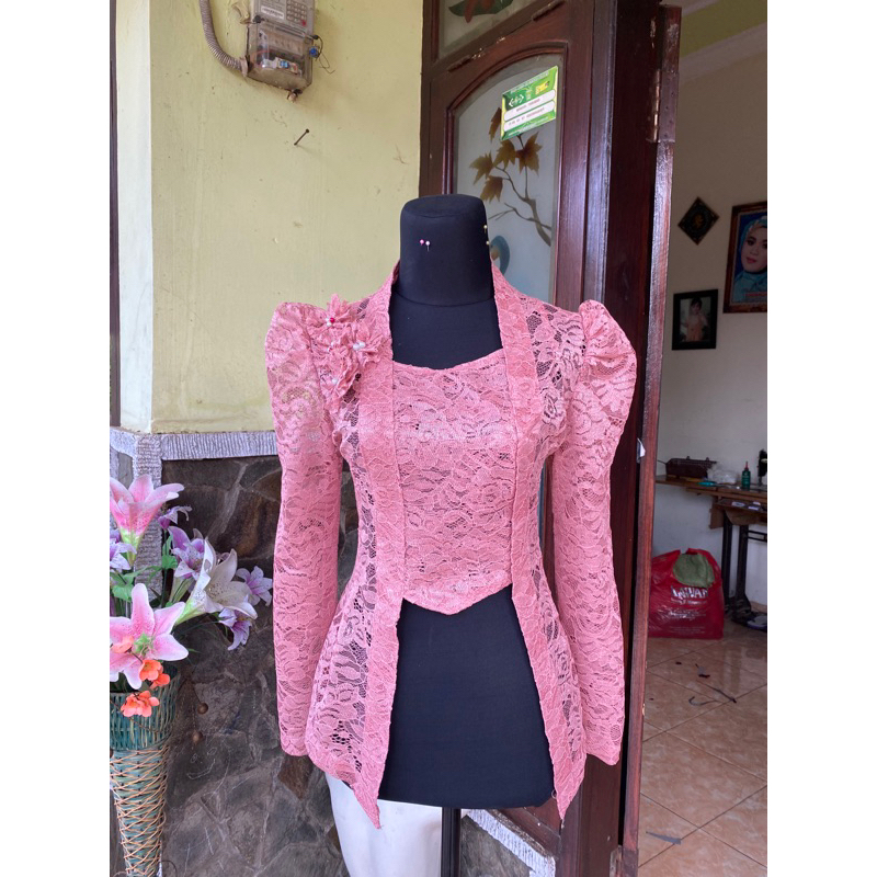 Kebaya Kutubaru Bunga