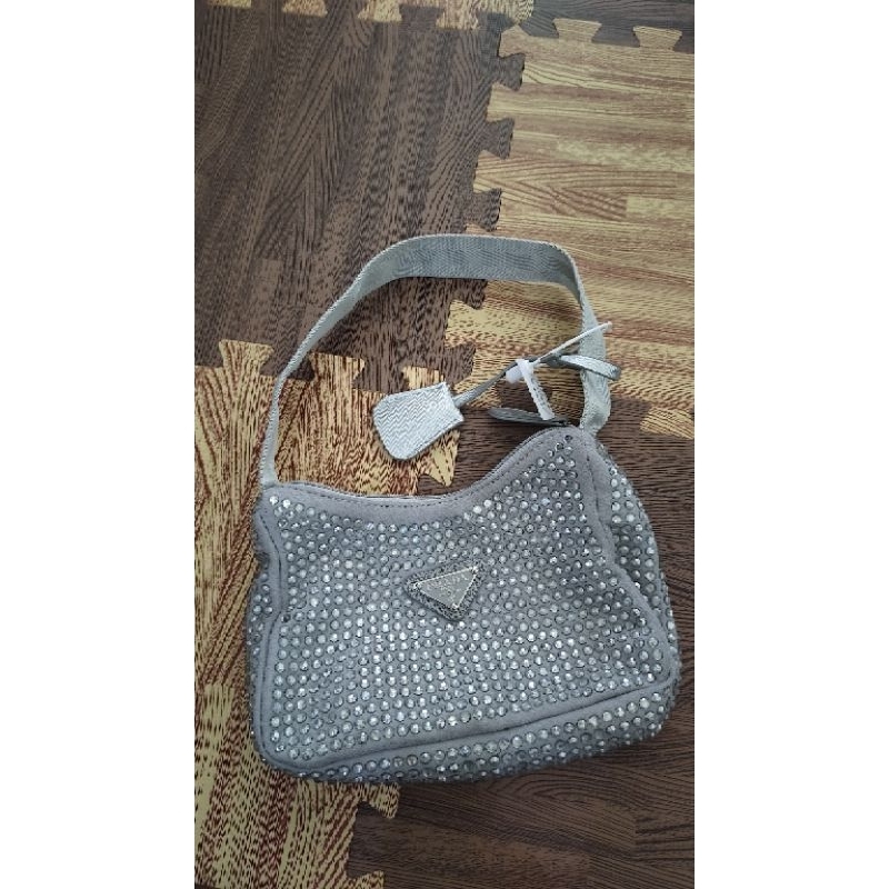 Tas Prada Re-Edition Hobo Crystal White