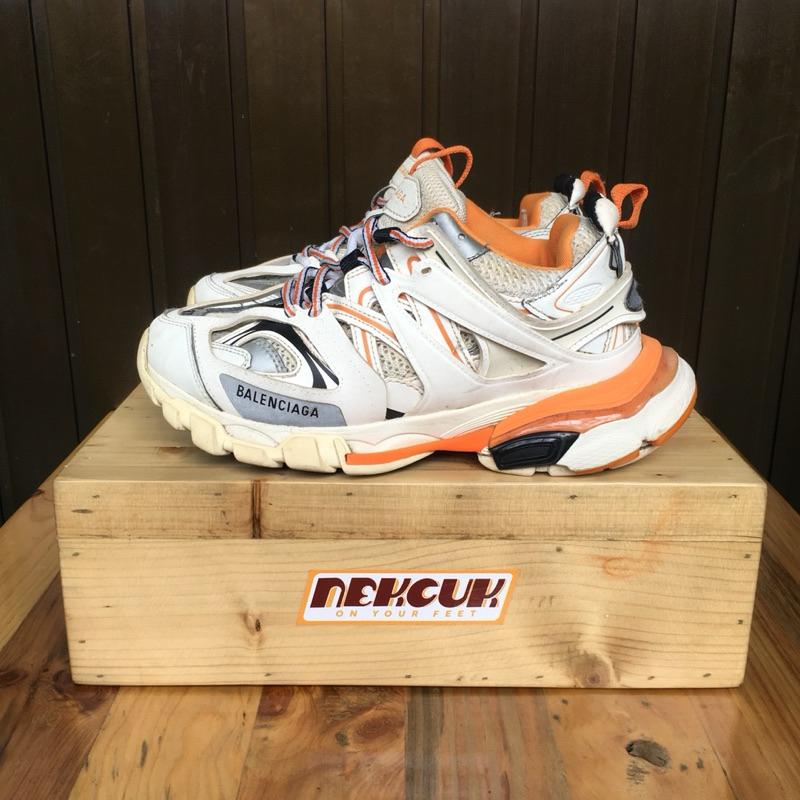 BALENCIAGA TRACK SNEAKERS WO (size 37)