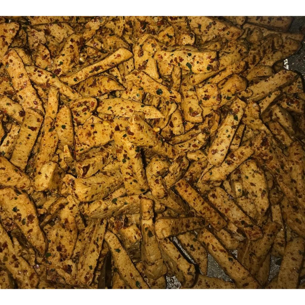 

Basreng kagoda ikan tuna By NR Ukuran 500gr citarasa rempah daun jeruk