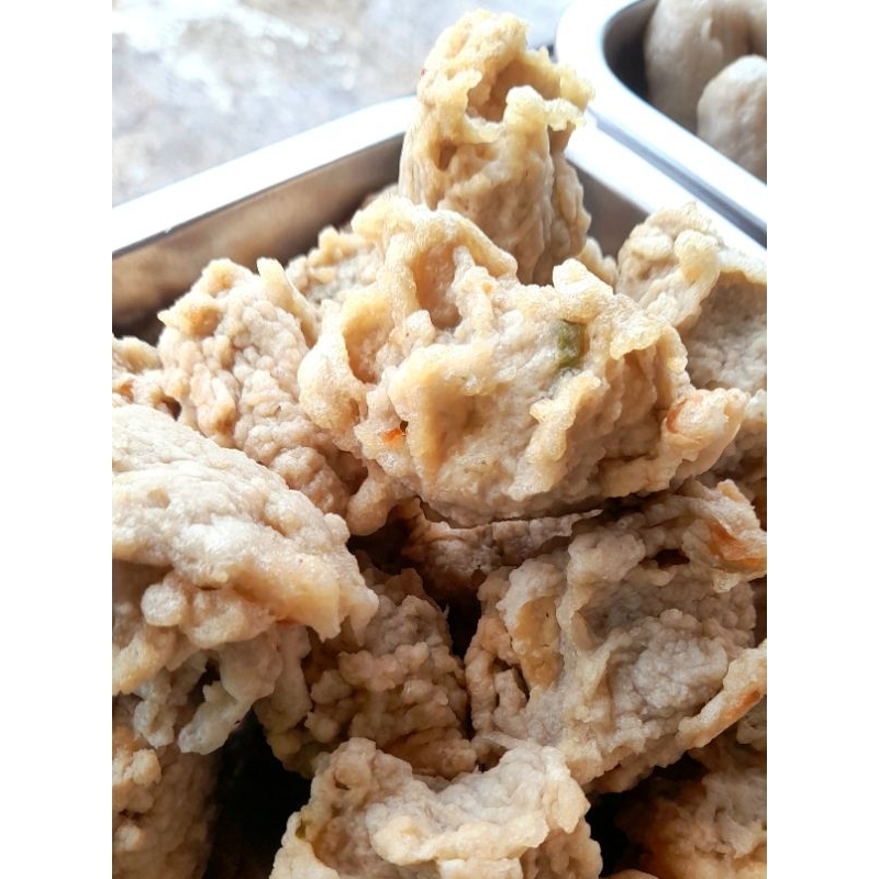 

pempek tahu 10pcs+cuko, ikan kacang2+benggol mantap gurih nyoi...
