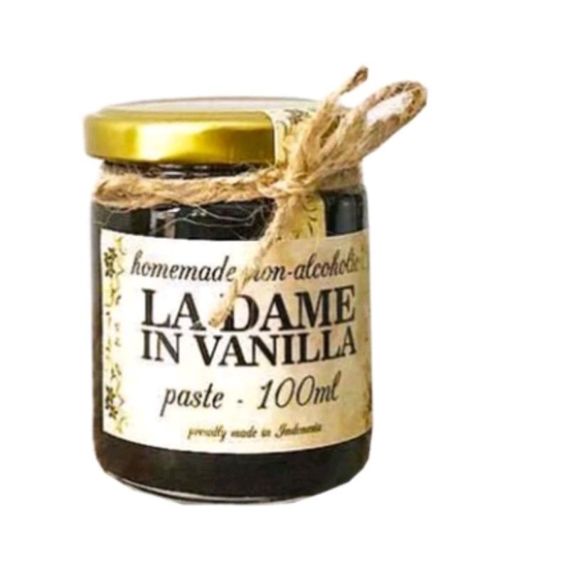 

La dame in Vanilla Paste