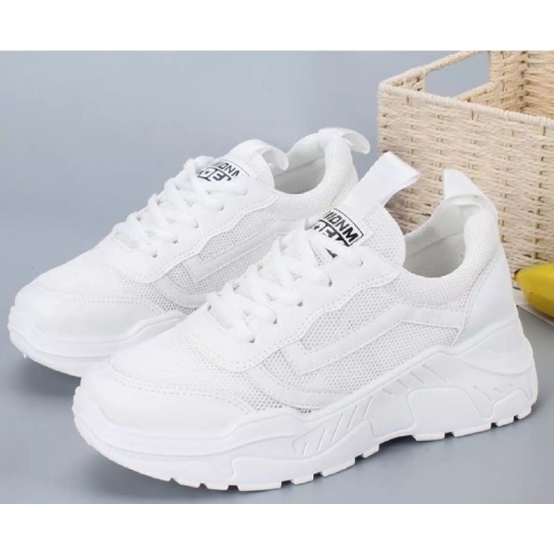 Sepatu Sneakers Wanita Korea Sepatu Sneakers Wanita Kets Putih HItam Sport Shoes Sepatu Wanita