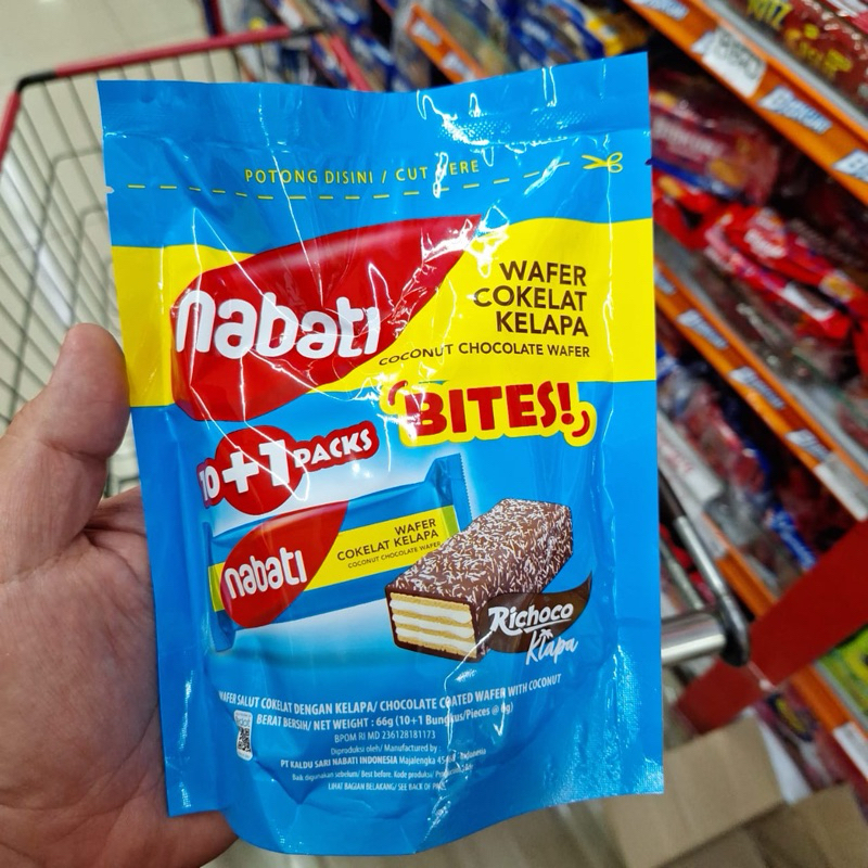 

NABATI Wafer cokelat Kelapa BITES 10x6gr Pouch