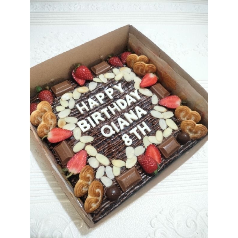 

Brownies Ultah/Brownies panggang/Brownies/Amanda brownies/brownies amanda/lapis legit/kuliner pontianak/Frozen food/dimsum ayam/brownies bite