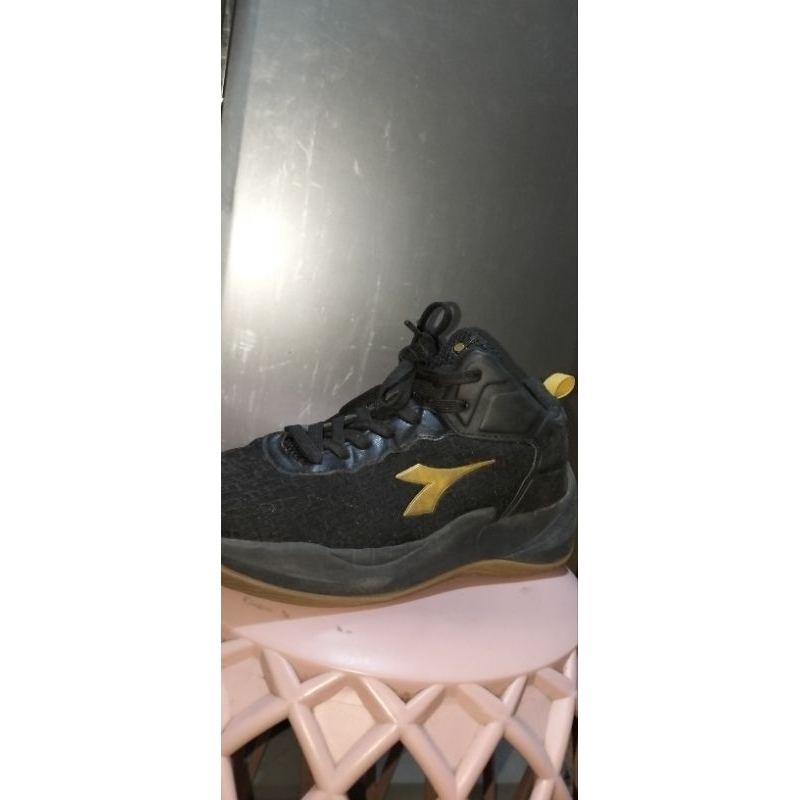 SEPATU BASKET DIADORA 100%ORIGINAL PRELOVED