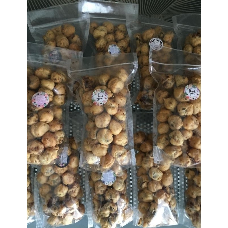 

SOES COKLAT 250gram/soes special lembut/pouch 20x20