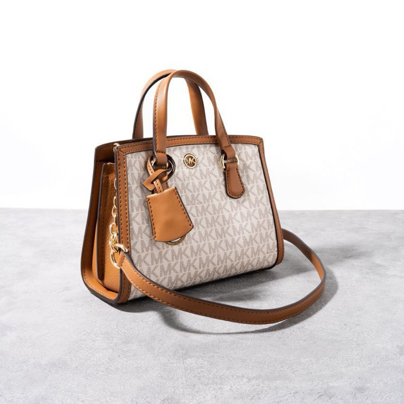 MK Chantal XS top handle crossbody bag 21x15x8 CM