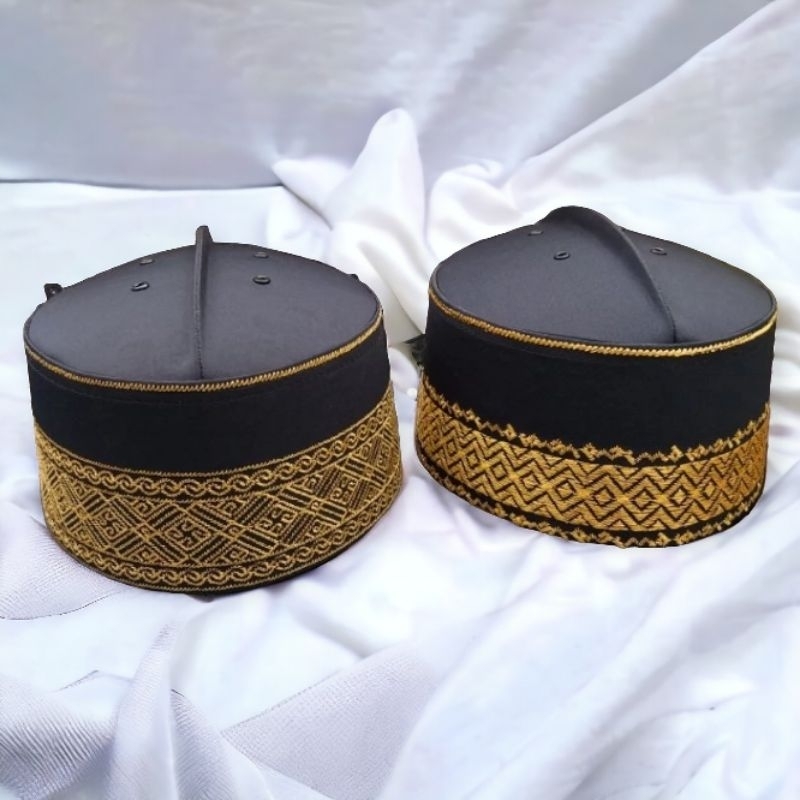 Songkok/peci Recca assagofah Motif Bugis dan aksara lontara khas bugis makassar