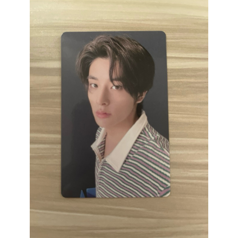 jake ld yizhiyu round 3, jake yizhiyu round 6 dark blood photocard