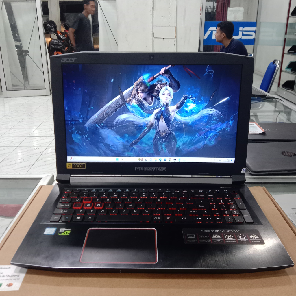 Laptop Acer Predator Helios 300 Core i7-7700HQ Ram 16 Gb/SSD 256 Gb + HDD 1 Tb GTX 1060 6 Gb