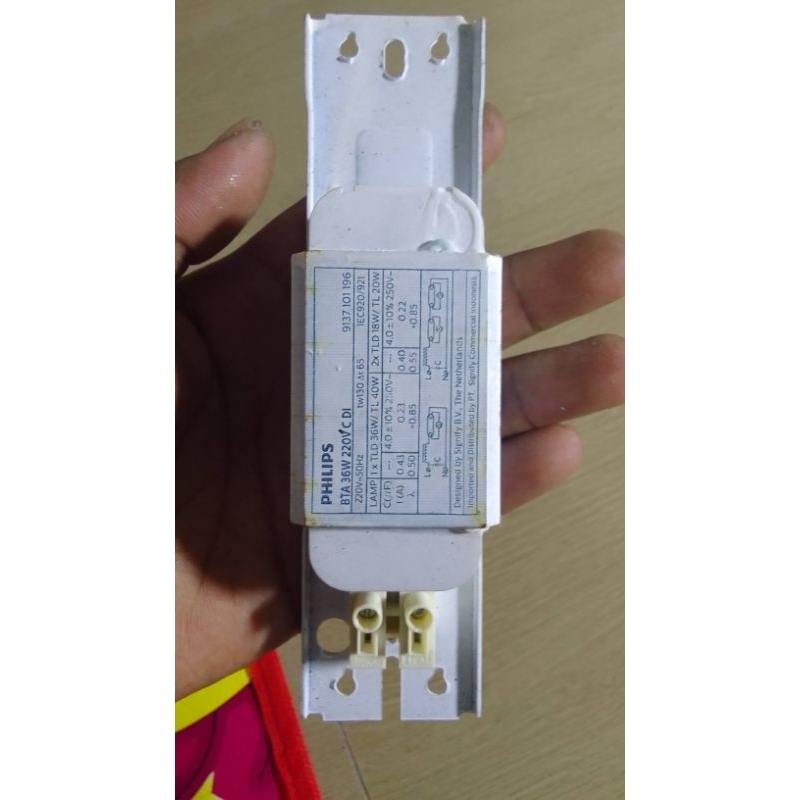 Ballast trafo lampu neon / tl Philips 40wat