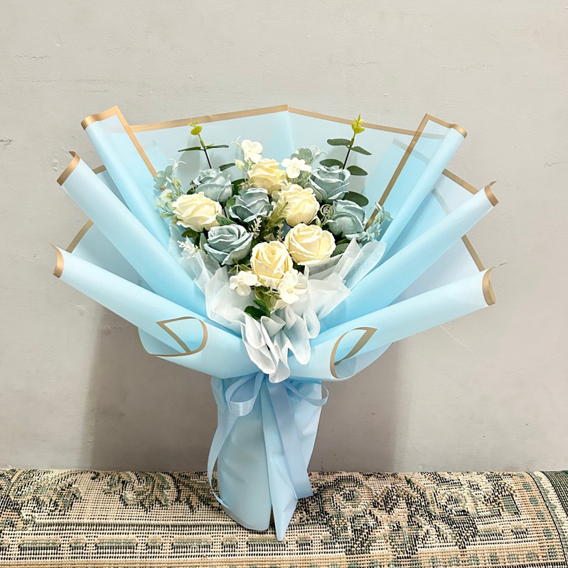 Buket bunga / buket tunangan / buket lamaran / buket bunga palsu / bunga imitasi /buket bunga wisuda