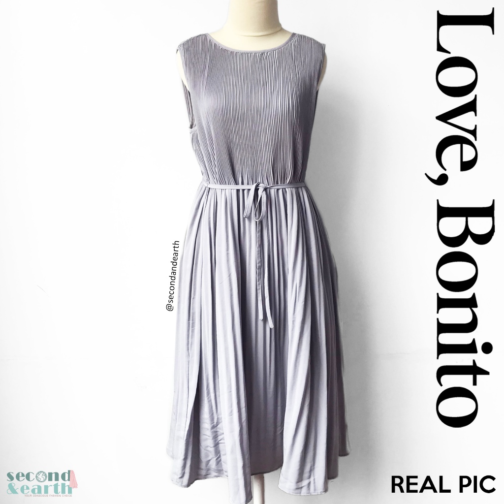 Love Bonito Midi Dress (M) Terusan Tanpa Lengan Flare Plisket Abu Polos Sleeveless ALine Dress Pleat