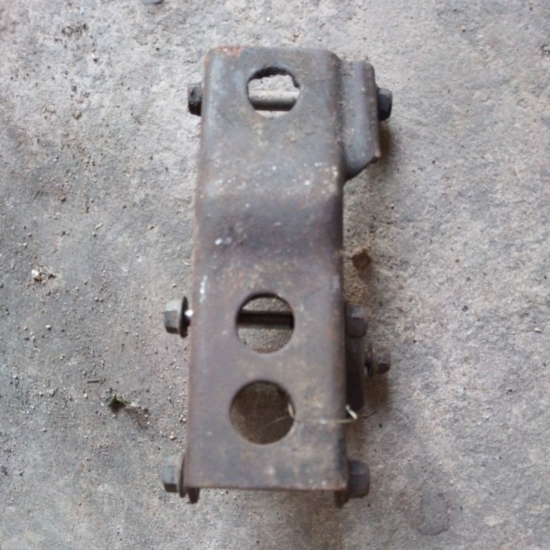 Pangkon mesin Thunder 125