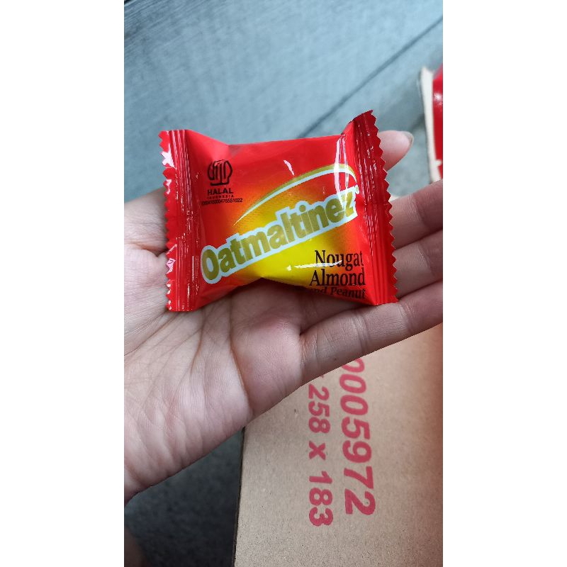

Oatmaltinez Nougat Almond and Peanut