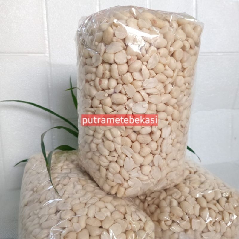 

Kacang tanah kupas mentah 1kg