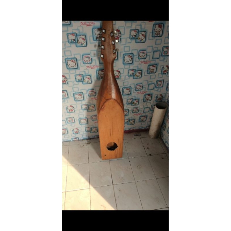 Alat musik sape Dayak kalimantan